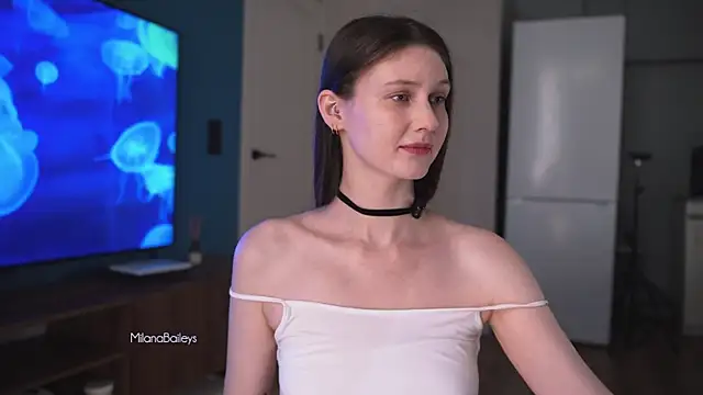 milanabaileys  online show from September 2025 01:16:01 PM