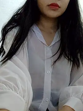 Maria2299 online show from April 2026 03:28:01 PM