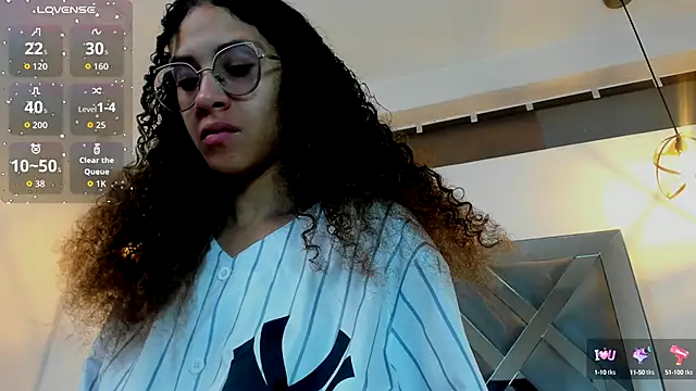 Snapshot of Hanna_Cornee_ chatting on October 2025 01:20:01 PM Hanna Cornee online show from October 2025 01:20:01 PM