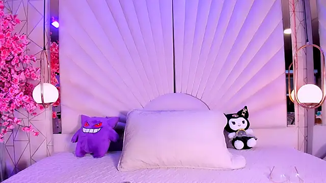 VesperVelvet online show from July 2026 05:09:02 AM