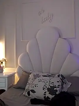Snapshot of Kaylachannell chatting on June 2026 03:40:01 AM Kaylachannell online show from June 2026 03:40:01 AM