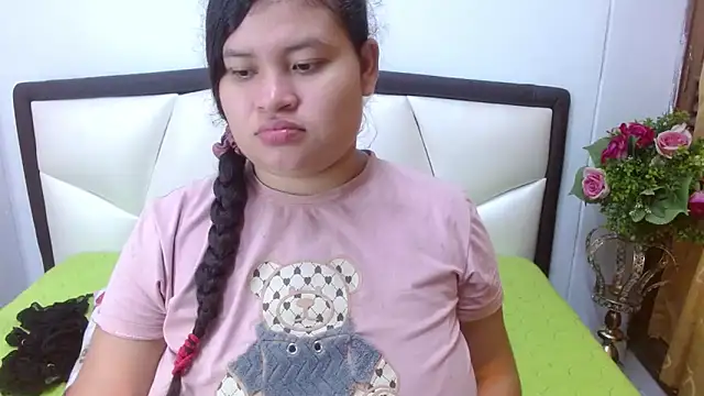 Madison Copers online show from October 2025 12:04:01 PM