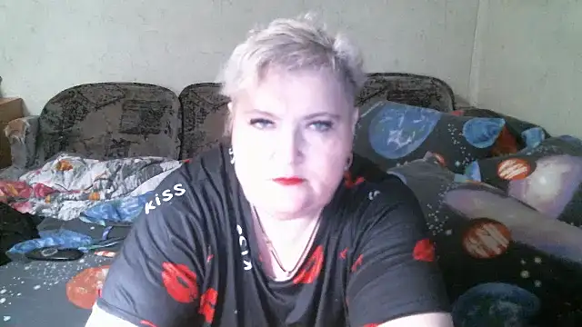 Snapshot of Lana555 chatting on June 2026 10:40:02 PM Lana555 online show from June 2026 10:40:02 PM