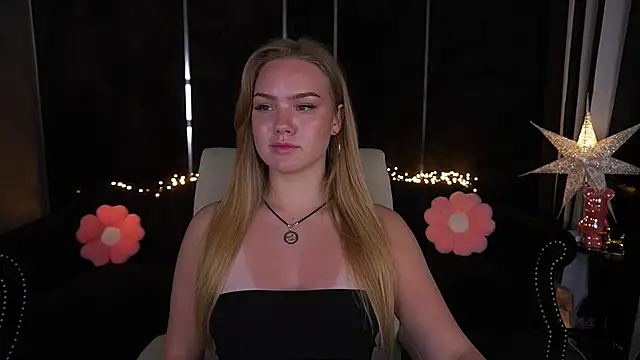 Snapshot of CelesteNoir chatting on May 2026 06:03:01 PM CelesteNoir online show from May 2026 06:03:01 PM