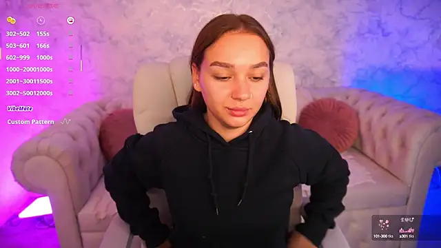 UrMuseOn online show from September 2025 06:18:01 AM