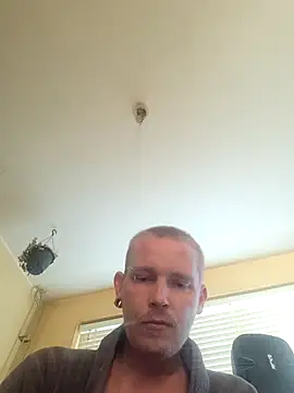 Snapshot of piercingpik chatting on July 2026 04:02:01 PM piercingpik online show from July 2026 04:02:01 PM
