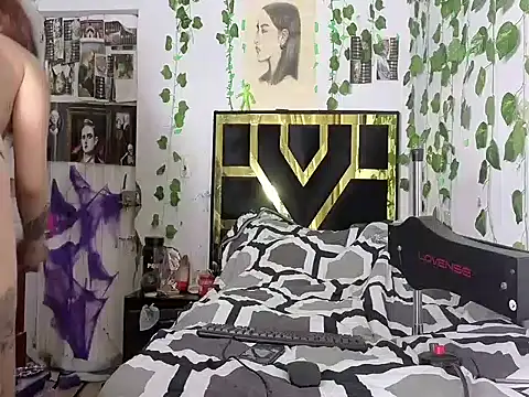 lucywhite13 online show from December 2025 04:08:01 AM