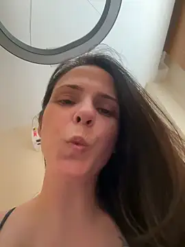 Lady LauraRose online show from October 2025 07:03:01 PM