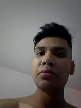 Snapshot of iRusx chatting on October 2025 05:46:02 PM iRusx online show from October 2025 05:46:02 PM