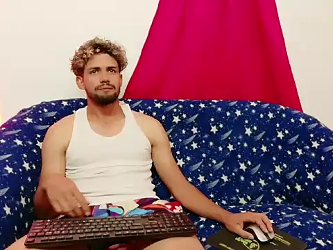 Snapshot of cristian-gp chatting on October 2025 01:50:01 AM cristian-gp online show from October 2025 01:50:01 AM