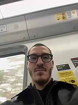 xAaronx9095 online show from September 2025 01:49:01 AM