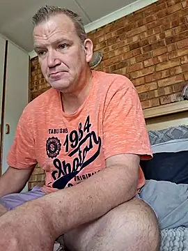 wallacelegend online show from November 2025 07:09:02 AM