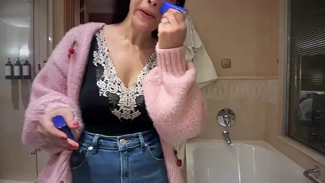 Ofcourseoneday online show from November 2025 10:04:02 AM