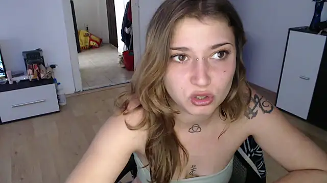 Aliens4twenty online show from October 2025 11:07:01 AM