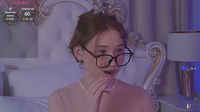 NancySmitts online show from September 2025 04:00:02 PM