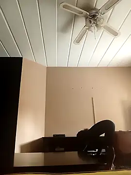 RFeltomWhitJ online show from October 2025 09:32:01 AM