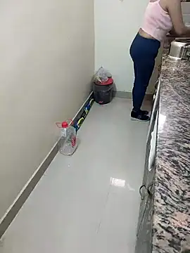 Pihu Chopra online show from December 2025 02:38:01 AM