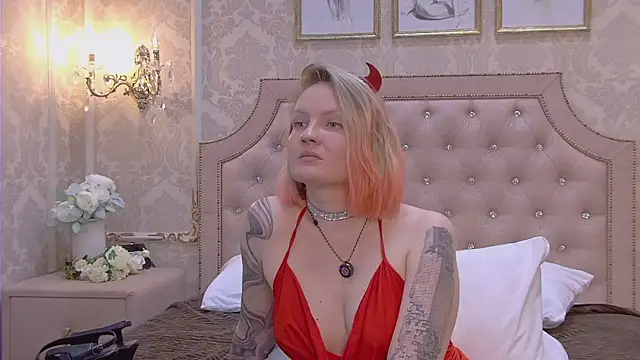 Snapshot of Kate_Storm chatting on October 2025 04:33:01 AM Kate Storm online show from October 2025 04:33:01 AM