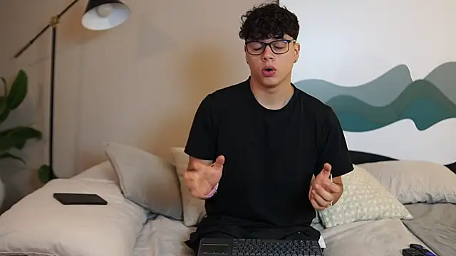 Ethan occonor online show from October 2025 06:39:01 PM