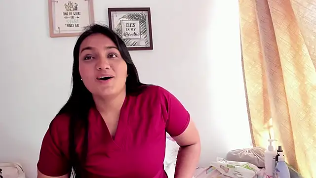 selena jhonson online show from October 2025 03:35:02 PM