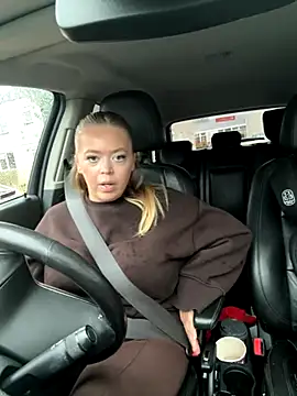 KaylaTrudi online show from November 2025 10:58:01 AM