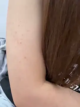 PhuongNhi21 online show from October 2025 01:43:02 PM