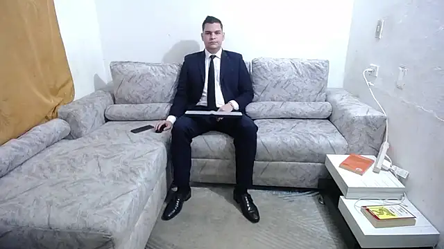 Victor Maitland online show from November 2025 03:38:01 AM