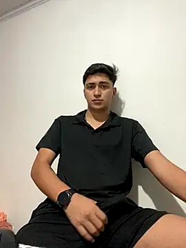 Snapshot of Tavinho067 chatting on October 2025 09:27:01 PM Tavinho067 online show from October 2025 09:27:01 PM