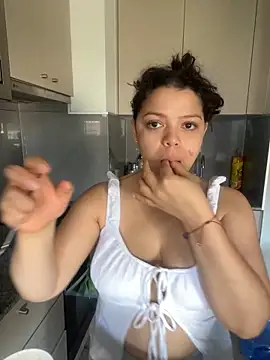 Amanda sweet online show from January 2025 06:54:02 PM