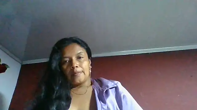 Snapshot of DianaOchoa_ chatting on June 2026 11:16:01 PM DianaOchoa online show from June 2026 11:16:01 PM