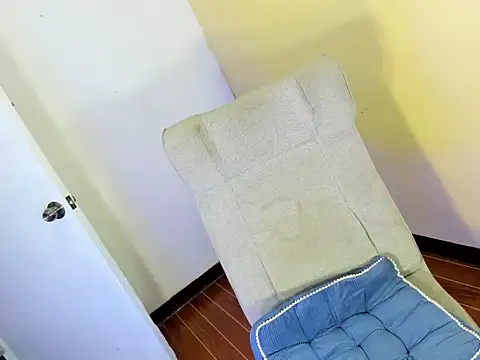 your athenaxx online show from February 2026 09:07:02 AM