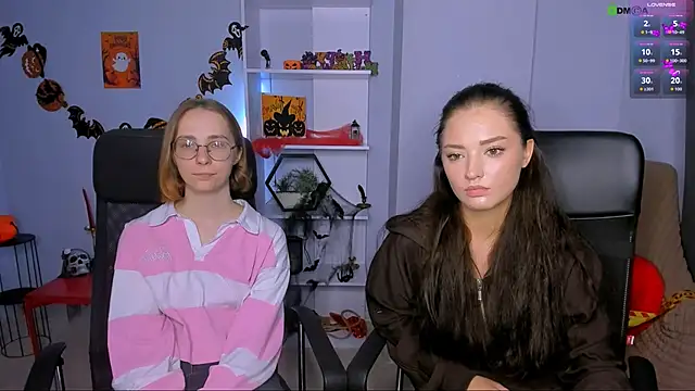 miki-niki online show from October 2025 02:18:01 PM