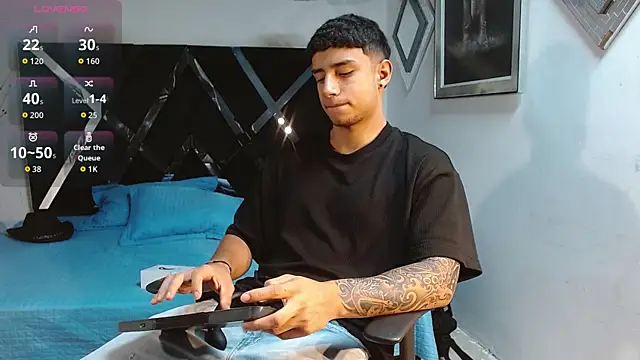 jaze bradley online show from September 2025 11:44:01 AM