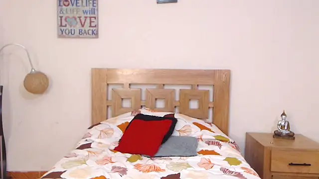 Snapshot of ValeSantoDomingo chatting on September 2025 10:04:02 PM ValeSantoDomingo online show from September 2025 10:04:02 PM