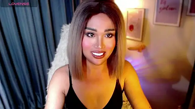 urmidnightcravingsxx online show from May 2026 07:44:01 PM