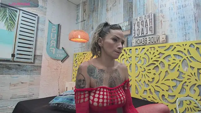 Kaya Tate online show from October 2025 08:31:01 PM