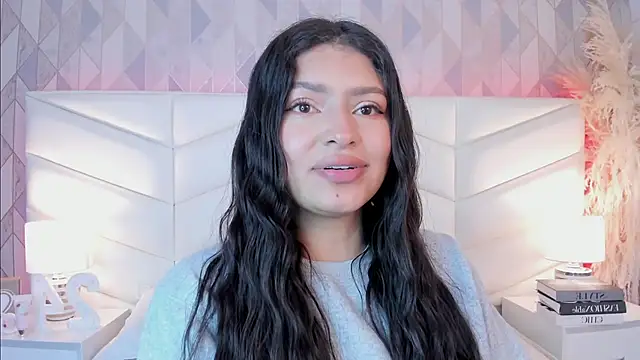 Snapshot of victoria___jonnes chatting on October 2025 12:35:01 PM victoria jonnes online show from October 2025 12:35:01 PM