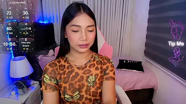 naughtyjayde online show from April 2026 08:43:01 PM