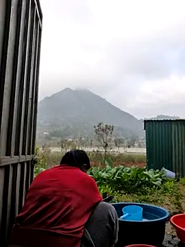 yoowwmr online show from December 2025 01:23:01 AM