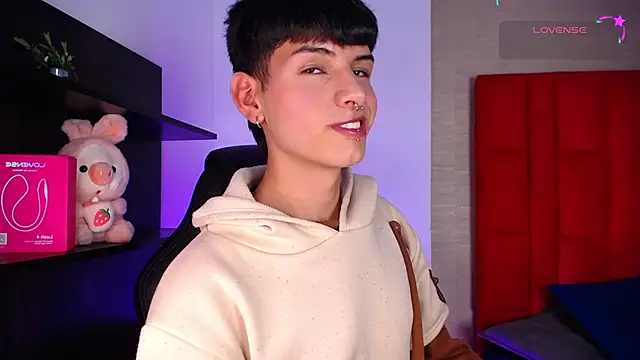 Ezra Storm online show from February 2026 05:02:01 AM