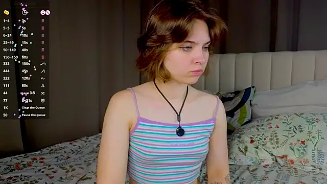 Snapshot of PolIyBowman chatting on September 2025 03:05:01 PM PolIyBowman online show from September 2025 03:05:01 PM