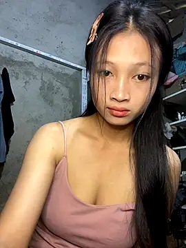 vyvy777 online show from September 2025 12:35:01 AM