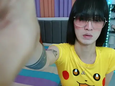 XxTsUncutAskaxX online show from October 2025 05:36:02 PM