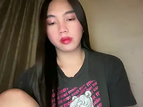 Snapshot of kat_mire chatting on July 2026 05:06:02 PM kat mire online show from July 2026 05:06:02 PM