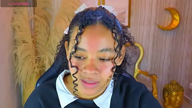 Snapshot of risada_temptation_s chatting on October 2025 02:55:02 AM risada temptation s online show from October 2025 02:55:02 AM