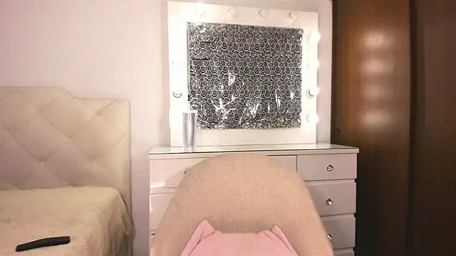 Snapshot of lina_quinn chatting on November 2025 02:54:01 AM lina quinn online show from November 2025 02:54:01 AM