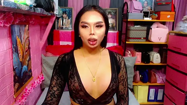 Snapshot of MoniqueCeleste chatting on October 2025 04:14:02 PM MoniqueCeleste online show from October 2025 04:14:02 PM