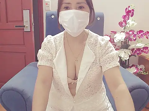 ruby 8x online show from October 2025 09:35:02 AM