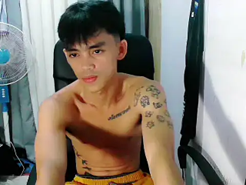 Snapshot of urhunky_boy chatting on September 2025 02:40:02 PM urhunky boy online show from September 2025 02:40:02 PM