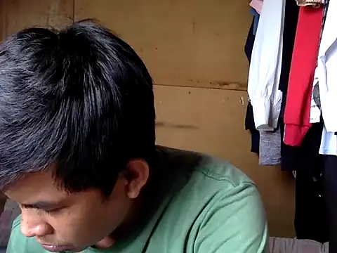 Snapshot of SteveFoxxe chatting on October 2025 01:01:02 AM SteveFoxxe online show from October 2025 01:01:02 AM